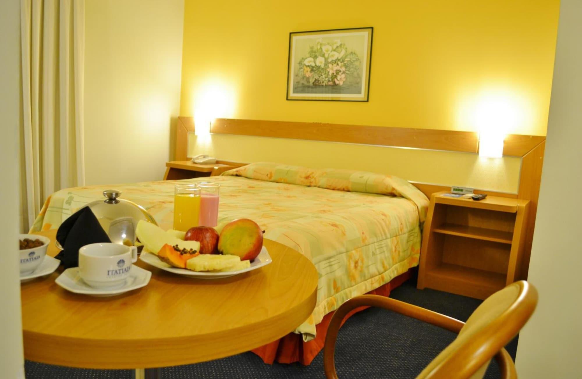 Itatiaia Hotel Passo Fundo Eksteriør billede